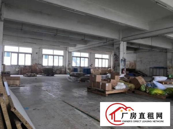 
		龙岗同乐社区新空出1180平方标准厂房15元出租
	