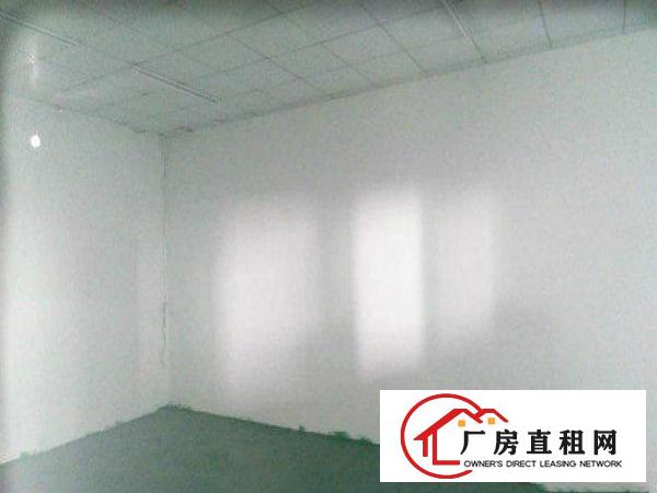 
		出租龙岗区沙荷路出口楼上300平带装修厂房
	