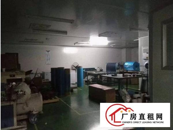 
		出租龙岗区189工业园3楼1000平米豪华装修，村委厂房
	