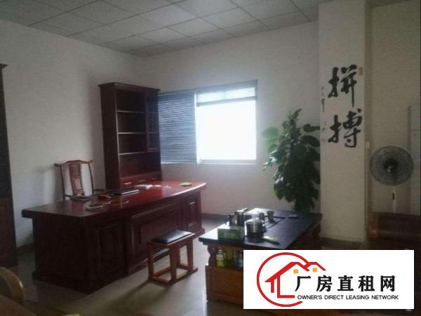 
		龙岗区228工业园新出三楼600平方出租精装修环境好
	