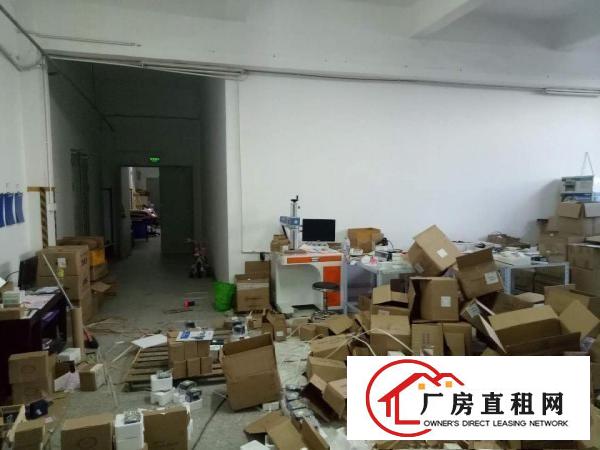 
		横岗永湖地铁站附近厂房转租500平，与原房东签约，
	