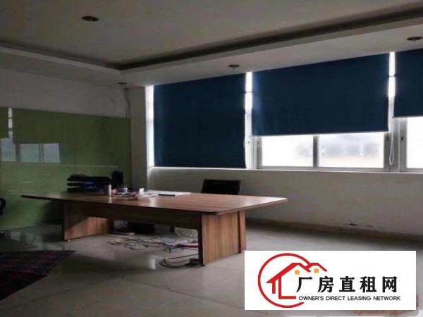 
		厂房位于新桥第三工业区，107国道旁边，大型园区内，园区形象
	