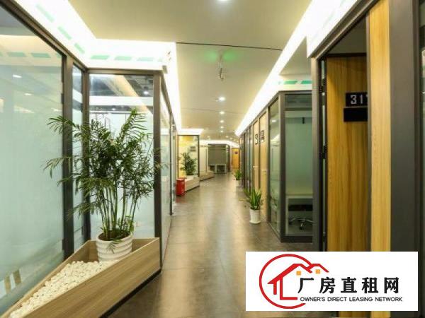 
		不一般，60平办公室精装《横岗站》带家私0杂费关键送本
	