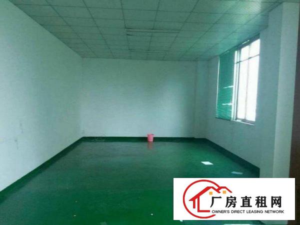 
		横岗茂兴路旁房东无公摊！独院2楼400平方！现成装修
	