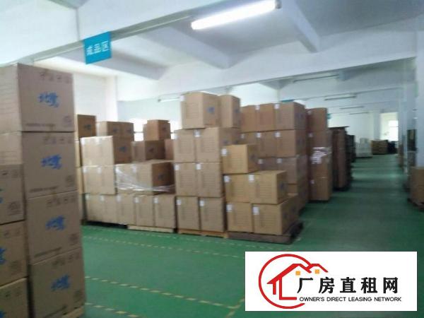 
		横岗六约新出独院4500平厂房出租1楼5米楼上有装修
	