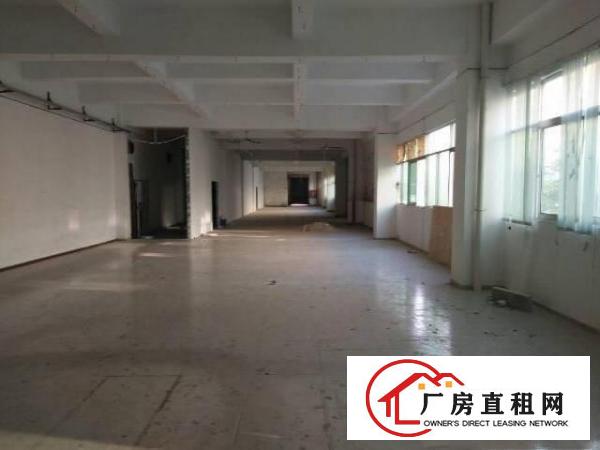 
		龙岗区横岗楼上600平米厂房出租，临近高速口，交通方便
	
