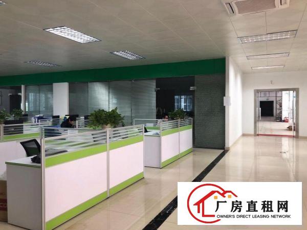 
		横岗永湖地铁口/业主直租/二楼2250平精装修/厂房出租
	