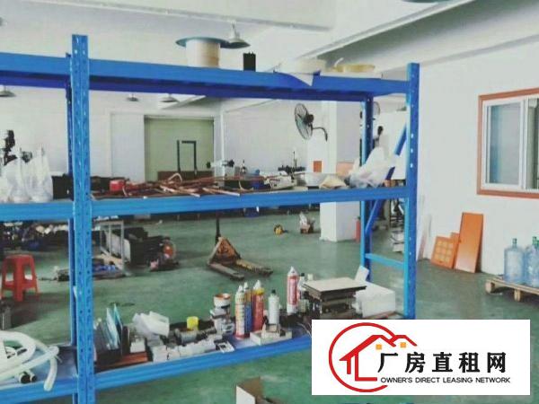 
		出租龙岗区横岗二楼300平带装修水电办公室
	