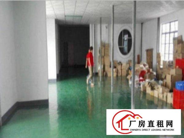 
		龙岗区茂兴路出租楼上1200平方有地坪漆现成装修办公室
	