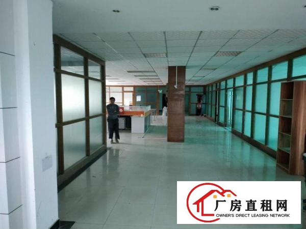 
		横岗六约精装修独院厂房3200平米大小分租
	