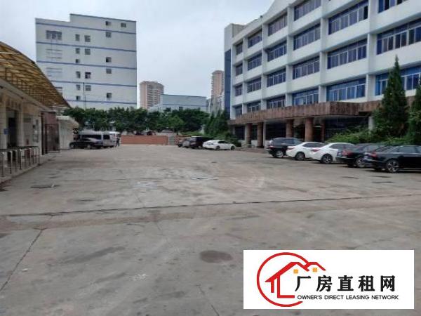 
		横岗六约新出独院一楼2500平，层高6.2米厂房出租
	