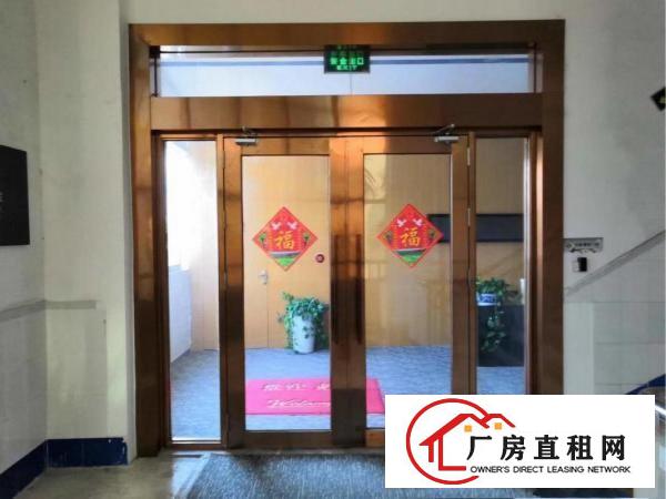 
		横岗高新科技园精装修2200平方办厂房出租
	