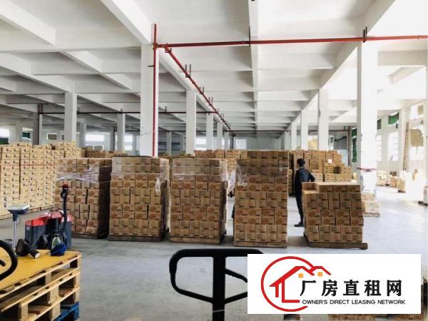 
		横岗新出7米高一楼标准厂房出租，可分租
	
