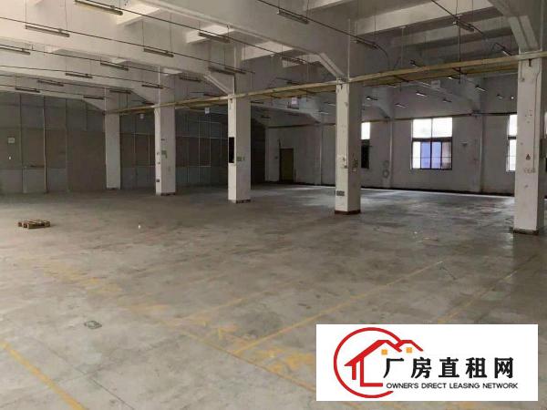 
		横岗荷坳工业区1楼1500，2楼4000，大小可分租
	