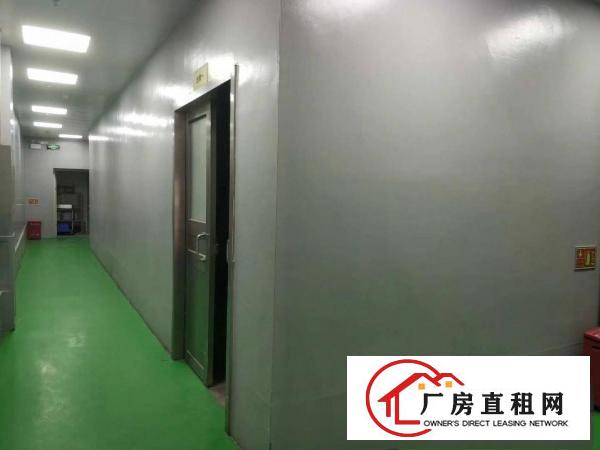 
		横岗现成装修中央厨房1200平转租带食品卫生许可证交通便利
	