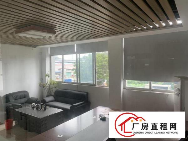 
		横岗地铁站现成装修厂房25块，大货车进出方便
	