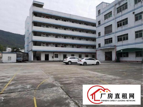 
		惠盐路边上独院超大空地2100一层22块
	