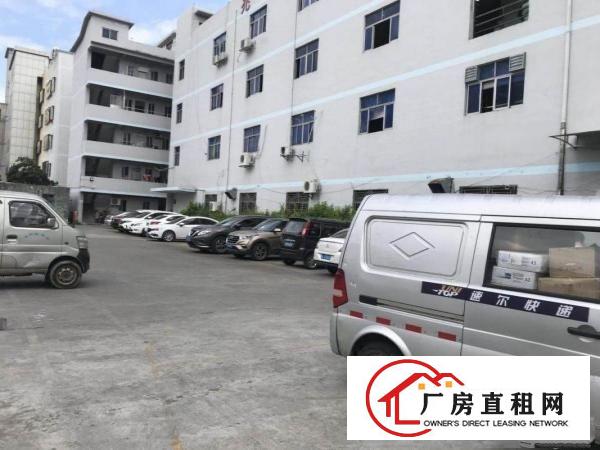 
		塘坑地铁站附近厂房单价20元，带电梯，现成装修水电
	