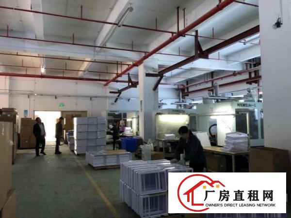 
		横岗189工业区新出一二楼七千平可分租厂房出租
	