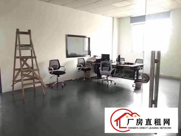 
		横岗189工业区新出一二楼七千平可分租厂房出租
	