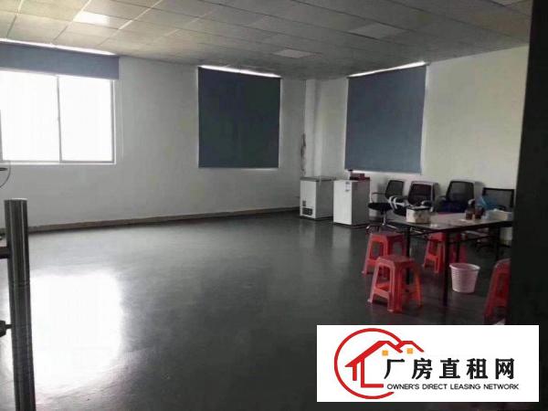 
		横岗189工业区新出一二楼七千平可分租厂房出租
	