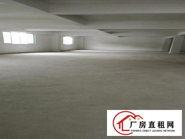 
		横岗六约地铁口附近新出层高5米一楼600平标准厂房
	
