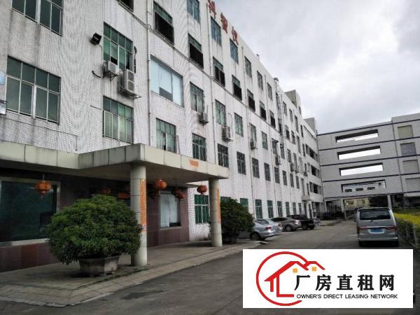 
		横岗六约新出楼上2000平厂房临近地铁站报价22块
	