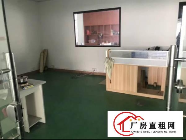 
		龙岗中心城独院厂房分租1000平空地2500平可进大货车
	