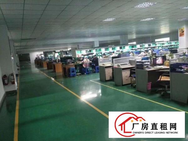 
		横岗高速出口精装修厂房出租1000平方可分租有红本
	