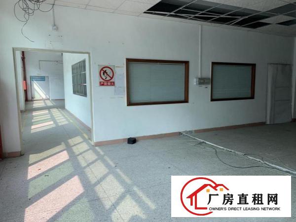 
		228工业区独院6000平方，大小分租，包隔墙带装修
	