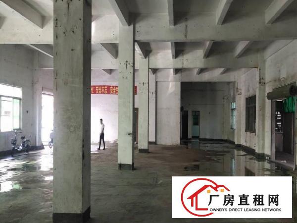 
		横岗地铁站附近一楼240平280平出租
	