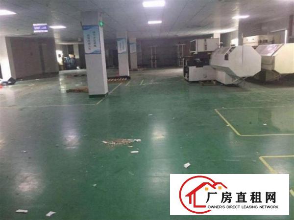 
		横岗大康工业区内三楼700平厂房出租大小可分租
	