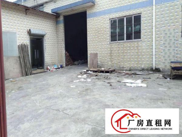 
		原房东钢构小独院1000平米，宿舍300平米
	