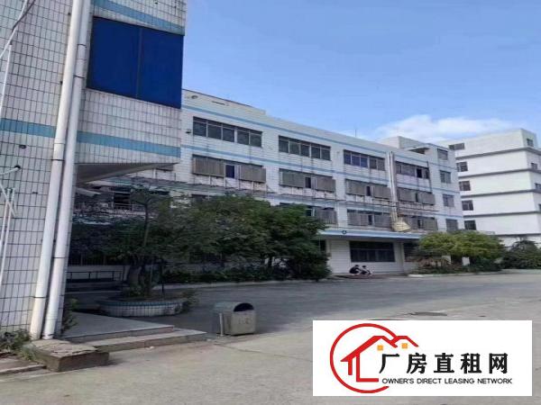 
		横岗六约创意园十万平可分租交通便利合同长车位足
	