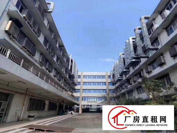 
		横岗六约创意园十万平可分租交通便利合同长车位足
	