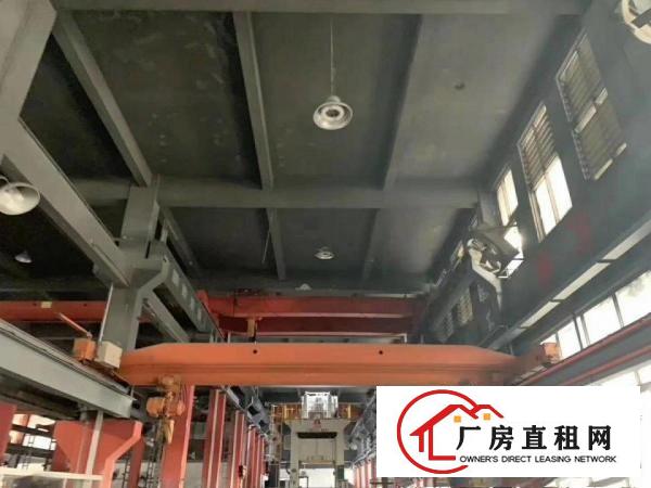
		横岗成熟工业一楼实际面积1200平单一层12米高带10吨行车
	