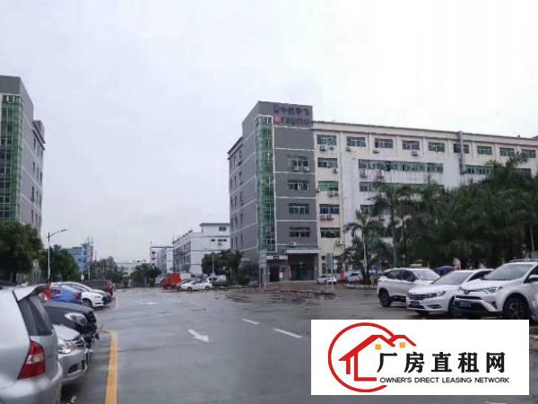 
		横岗大康原房东厂房二楼1080平实际面积仅租15元工业厂房
	