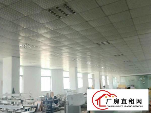 
		平湖独院高品质环境好1000平米厂房配有电梯写字
	