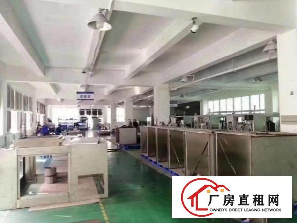 
		平湖华南城附近新木村3楼680平米带装修厂房
	