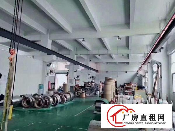 
		平湖新出标准一楼1080㎡带现成行车水电齐全低价甩租
	