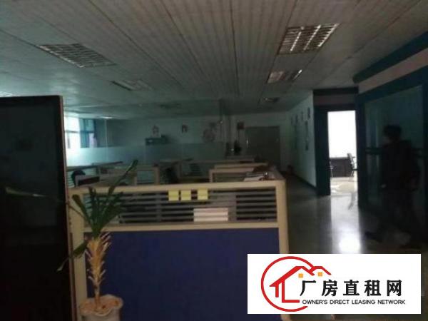 
		力嘉工业区一楼标准厂房680平米招
	