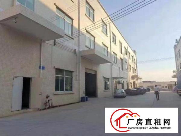 
		平湖富民工业区附近小面积一楼厂房汇，200平方起租
	