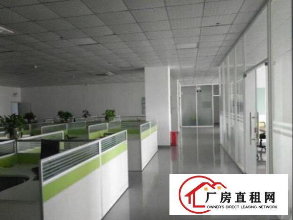 
		出租龙岗区平湖一楼1850平交通便利厂房
	