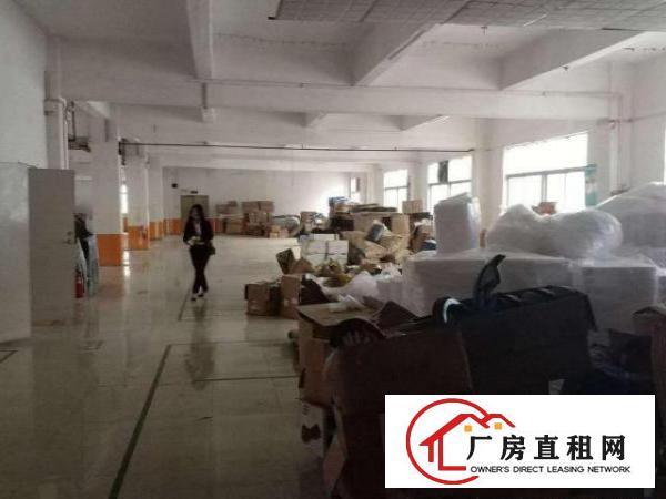 
		新出原房东一楼厂房1000平出租带精装修办公室
	