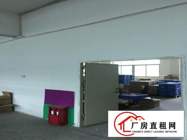 
		平湖上木古地铁站、高速口厂房出租，价格可谈
	