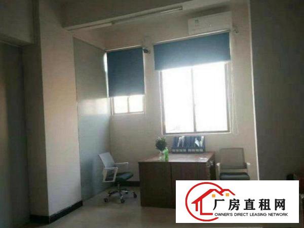 
		平湖标准一楼1100平方灰色地坪漆精装修出租可分租
	