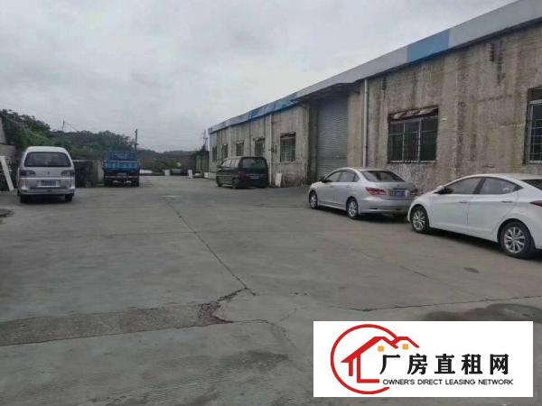 
		平湖鹅公岭主干道1760平方二楼，5吨电梯，适合小汽车仓库等
	