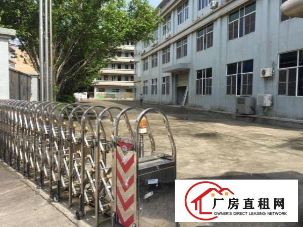 
		出租龙岗区平湖标准厂房一楼1500平
	