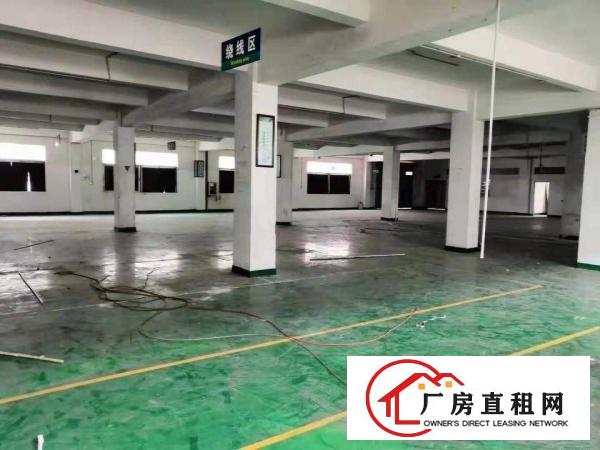 
		平湖华南城附近厂房出租，租金29元，一楼厂房。
	