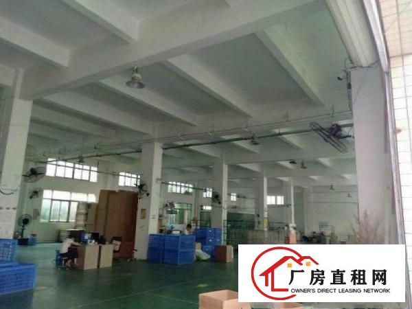 
		平湖辅城坳一楼750四楼1450平对外急租交通方便
	